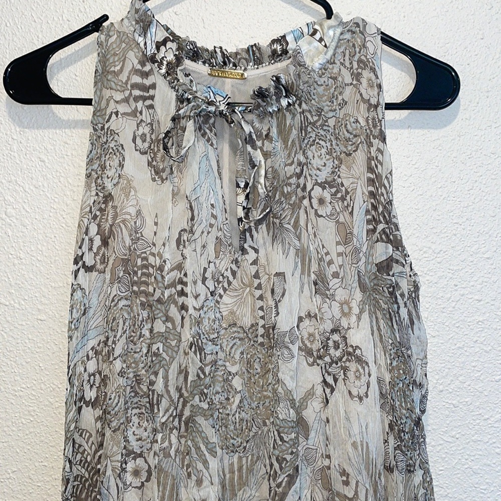 Amelia Toro size 6 long flowie 100% silk floral dress